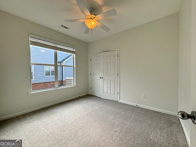 212 Turnbridge Cir — Photo 33