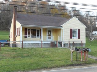 389 Mount Morris Rd, Waynesburg, PA 15349