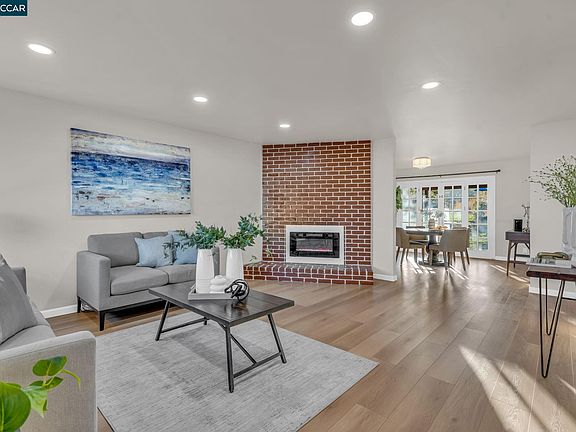 4th image of 7472 Blue Fox Way