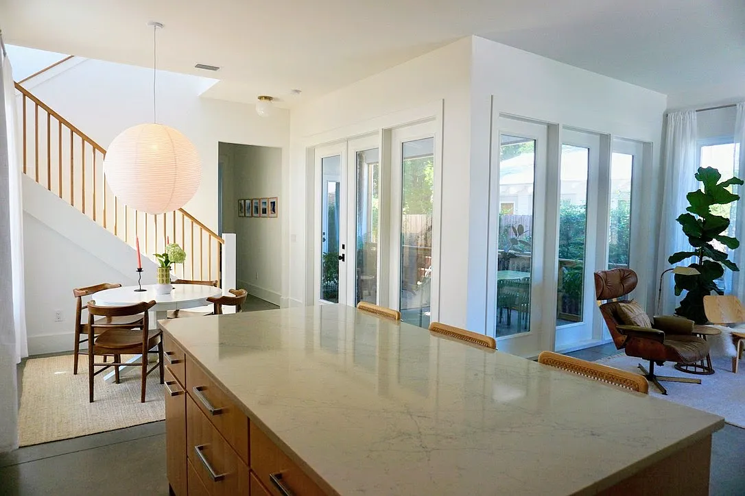 3 bed, 2.5 bath, 1766 sqft, $5,500 — Photo 1