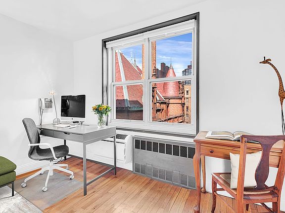 3rd image of 309 E 87th St APT 5L