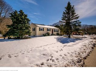 7 Hampton Rd, Cape Elizabeth, ME 04107