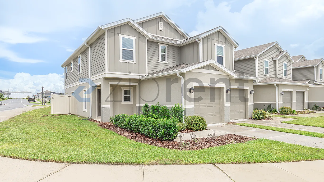 3 bed, 2.5 bath, 1463 sqft, $2,200 — Photo 2