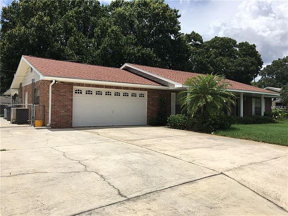 2nd image of 5718 Lake Grove Dr