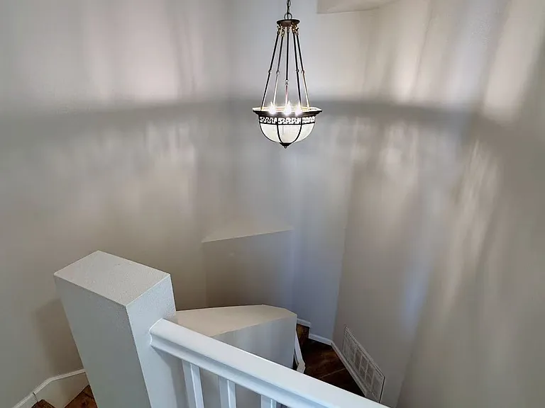 3414 Dayton Cmn — Photo 10