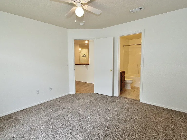 1208 N Cheshire Dr — Photo 13
