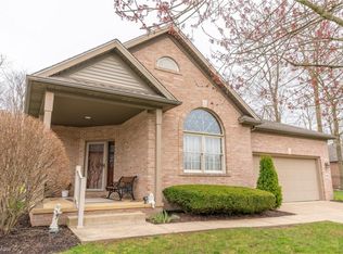 9294 Huntshire Ave NW, North Canton, OH 44720