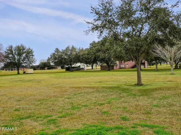 7705 Lakewood Dr, Erath, LA 70533