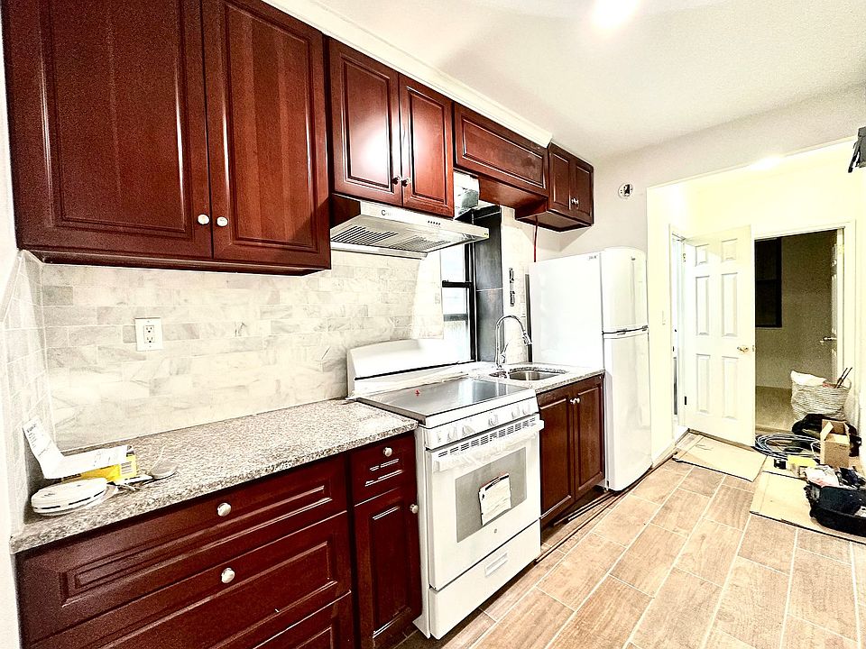 1st image of 375 Broome St #2R
