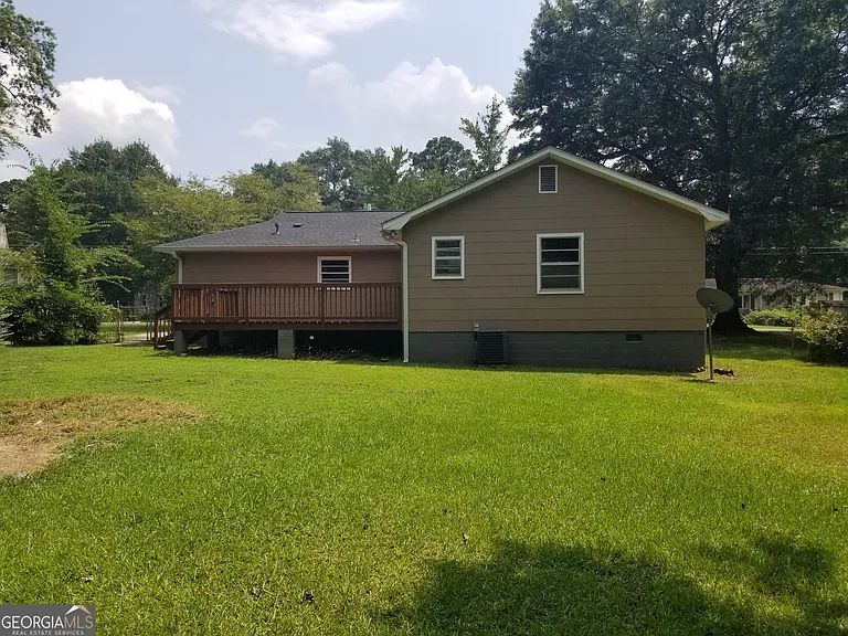 16 Rooney Rd SW — Photo 21