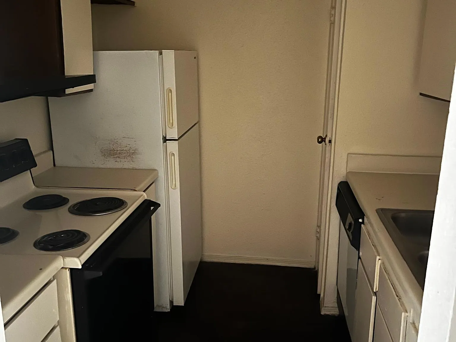 2 bed, 1066 sqft, $1,050 — Photo 2