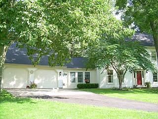 2nd image of 15 Red Bud Rd