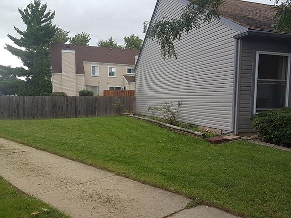 2nd image of 771 Taft Cir