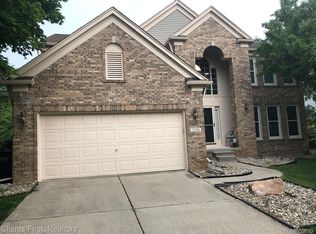 2128 Timberridge Ct, West Bloomfield, MI 48324