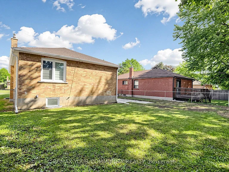 135 Searle Ave — Photo 43