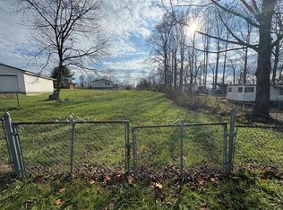 113 Adkins Ave, Oak Hill, WV 25901