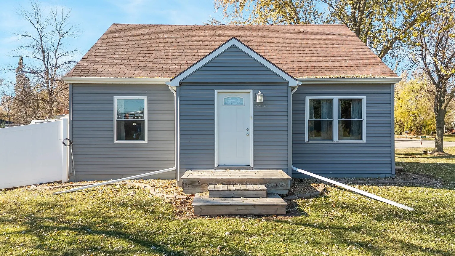 1338 Racine Rd photo 1