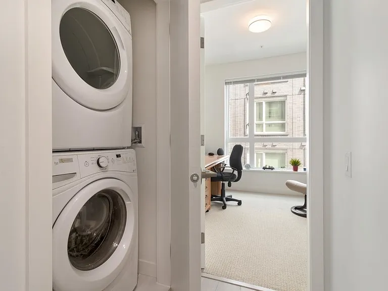 6677 Cambie St #310 — Photo 14