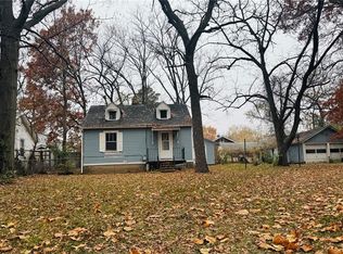 2645 Carson Rd, Saint Louis, MO 63114