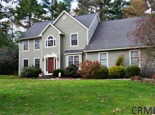 5 Cobble Hill Dr, Gansevoort, NY 12831