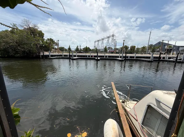 601 NW 7th Street, Dania Beach, FL 33004