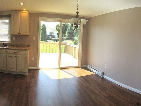 5th image of 160 Liberty Dr