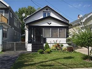 1st image of 584 Lasalle Ave