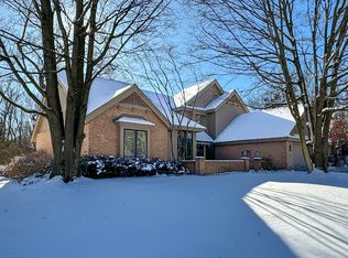 46469 Arboretum Cir, Plymouth, MI 48170