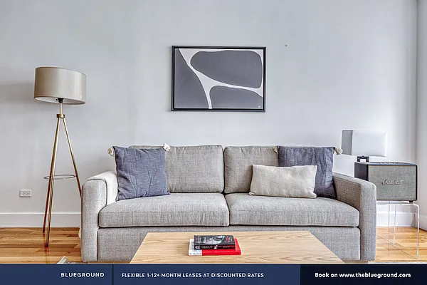 Rented by The Blueground | media 4