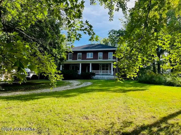 1913 W Main St, Jefferson City, MO 65109