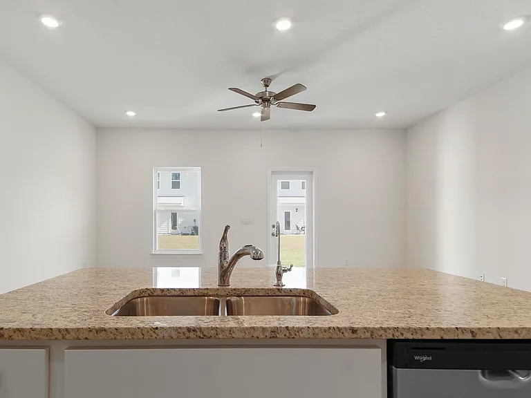 187 Ellery Ln — Photo 6