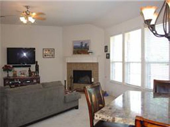 2nd image of 2400 Blue Holly Dr