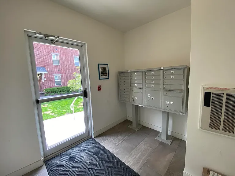1551 McCleary Ln — Photo 12