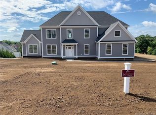 25 Partridge Ct, East Lyme, CT 06333