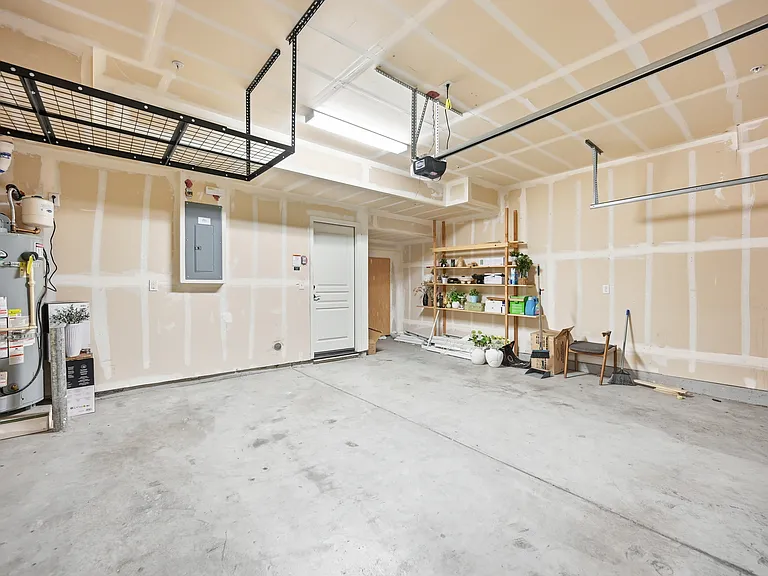 1321 Lee Pl — Photo 31