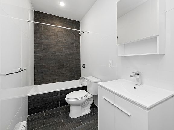 5th image of 510 Manhattan Ave #4F