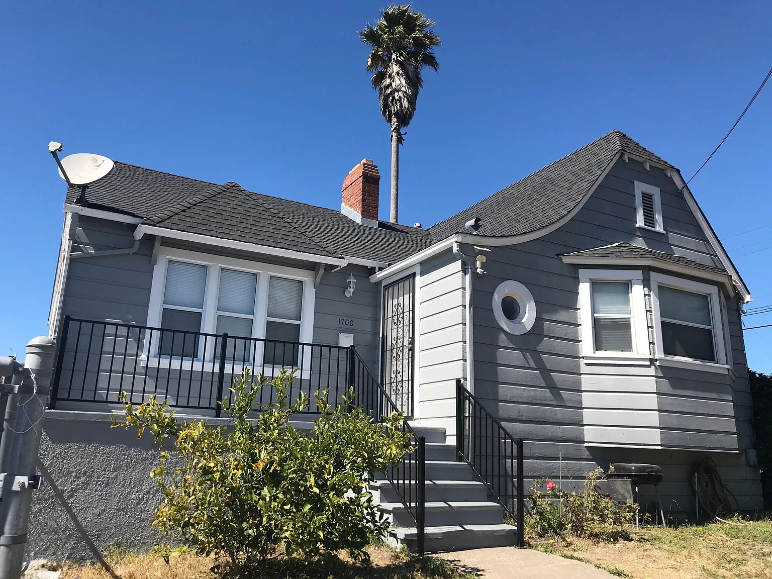 1700 Elm Ave photo 1