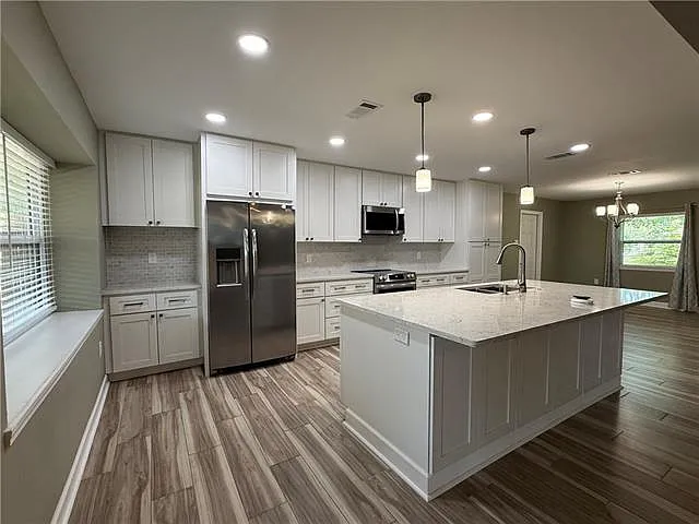 200 Tallwood Dr — Photo 9