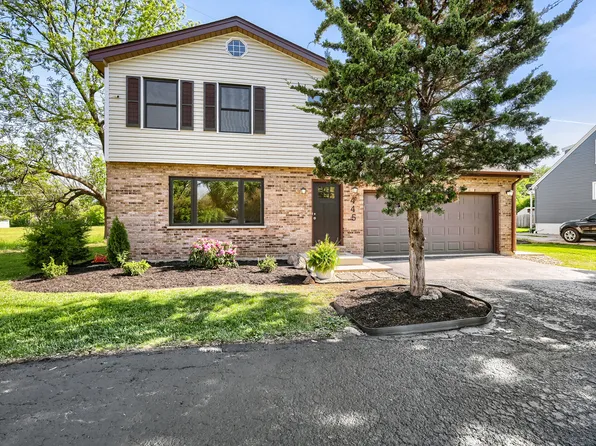 445 E Fullerton Ave, Addison, IL 60101