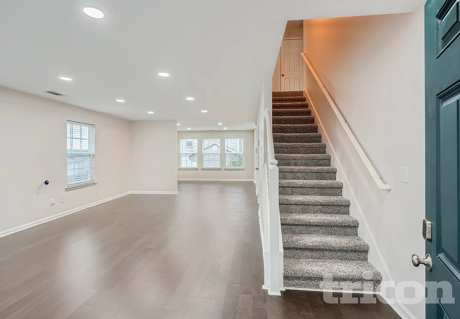 7200 Sanctuary St Fairburn GA — Photo 2