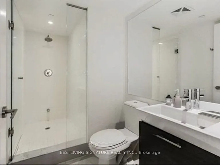 386 Yonge St #1409 — Photo 11