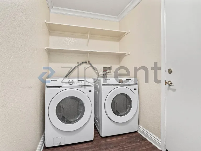 1366 Jayhawk Ln — Photo 19