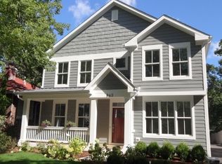 943 Spruce St, Winnetka, IL 60093