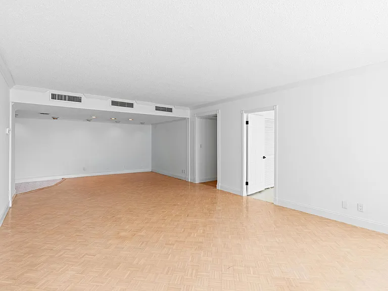 3800 Washington Rd #812 — Photo 5