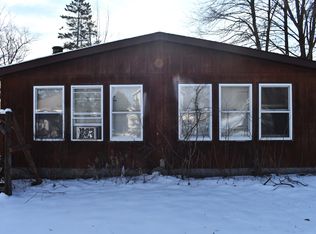 222 N East St, Cheboygan, MI 49721