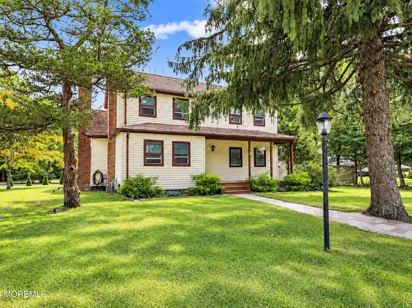 386 E Pleasant Grove Road, Jackson, NJ 08527