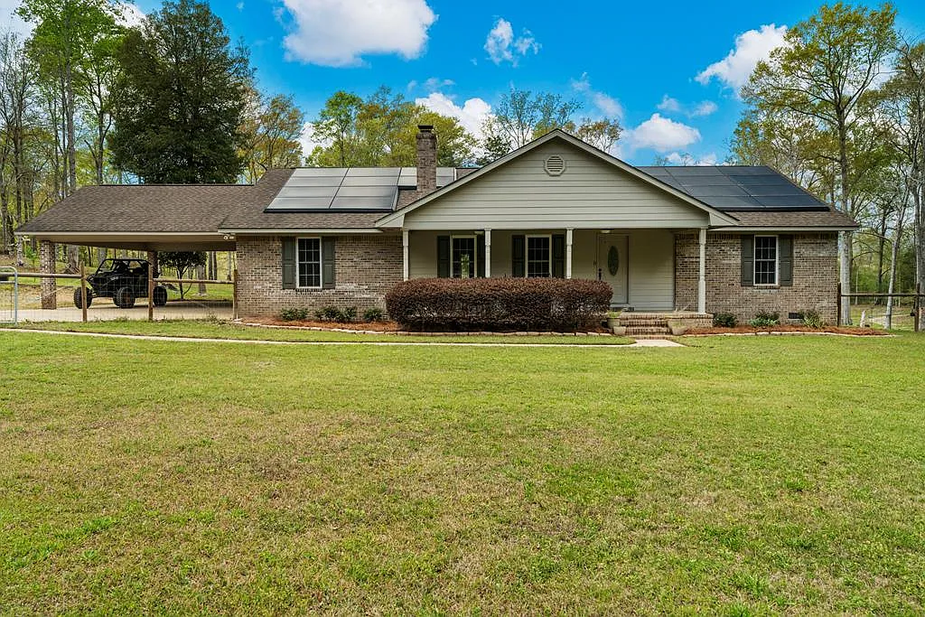 1588 Ridgeway Rd photo 1