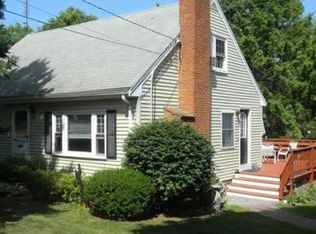 89 Topsfield Rd, Ipswich, MA 01938
