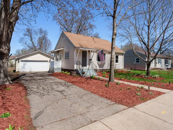 443 E 6th St, New Richmond, WI 54017
