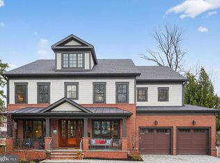 2907 N Kensington St, Arlington, VA 22207